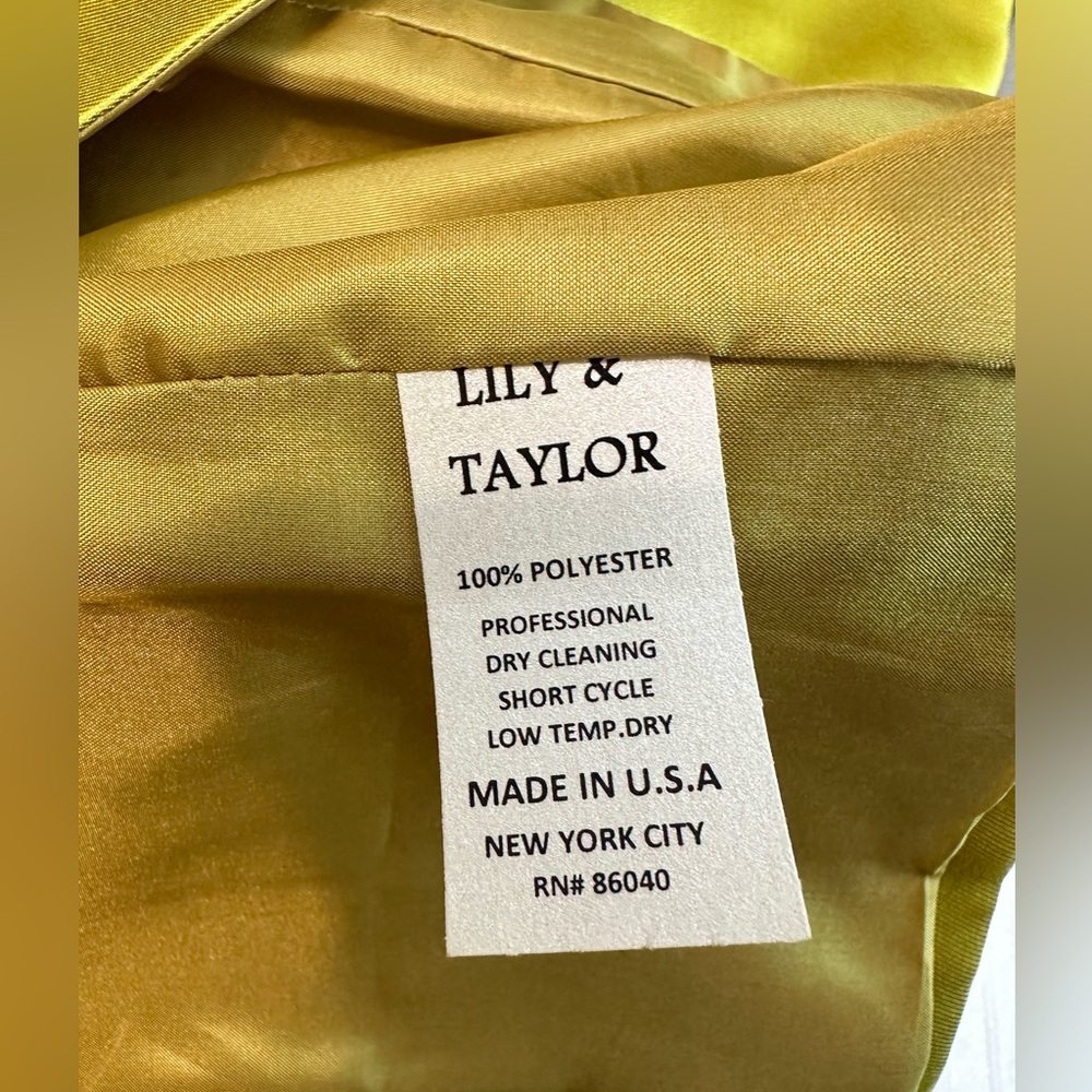 Lily & Taylor New York GORGEOUS LUXURY Women’s Suit 2 pcs Size 6 . Couture - Picture 12 of 17